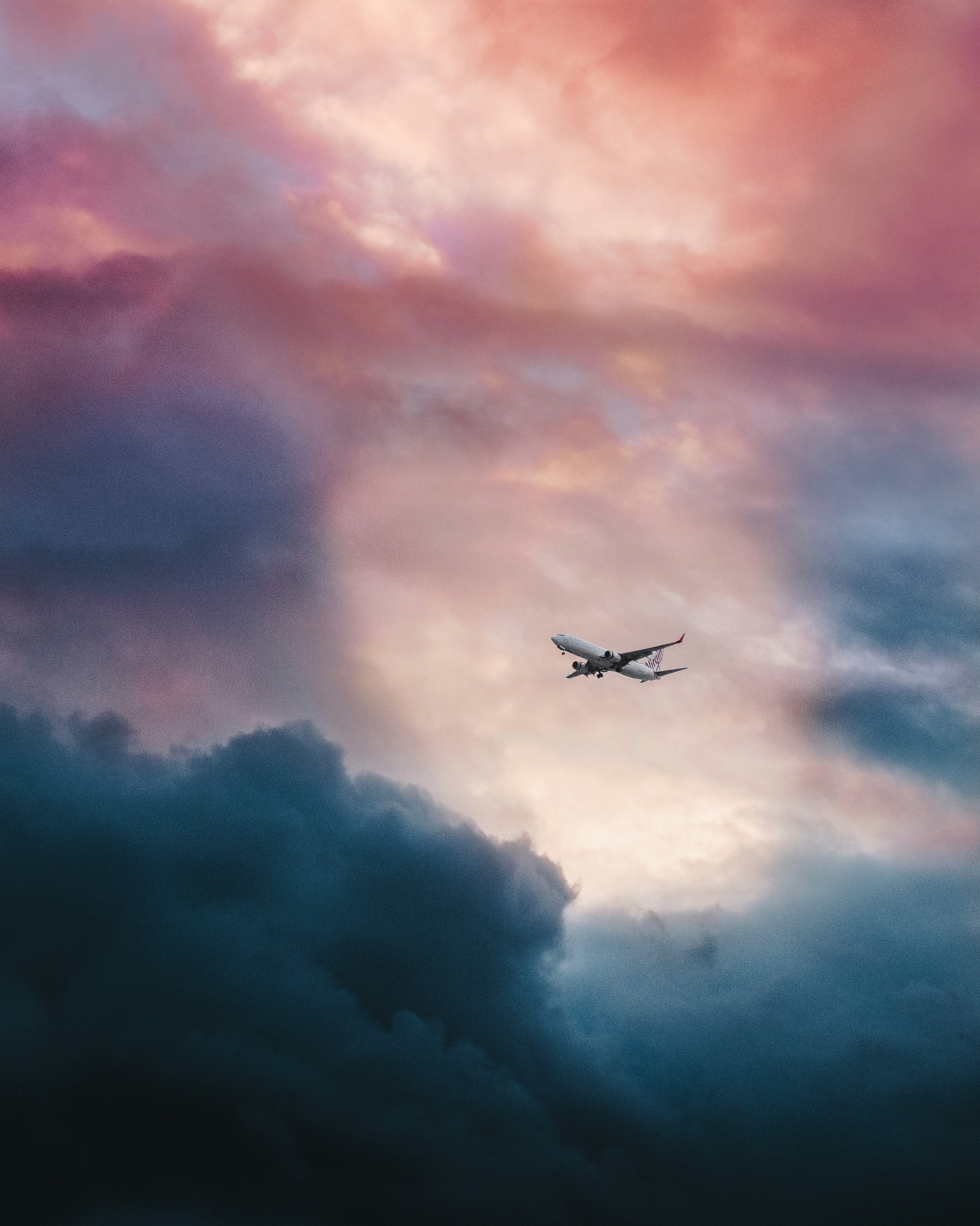 aereo nelle nuvole.jpg